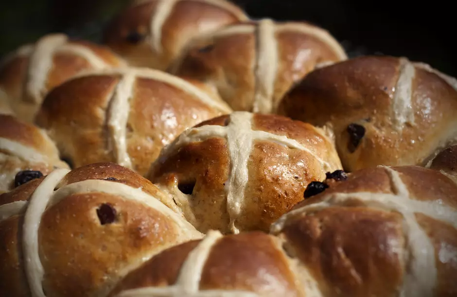 hot cross buns
